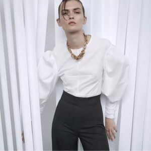 ZARA VOLUMINOUS POPLIN TOP
7851/649